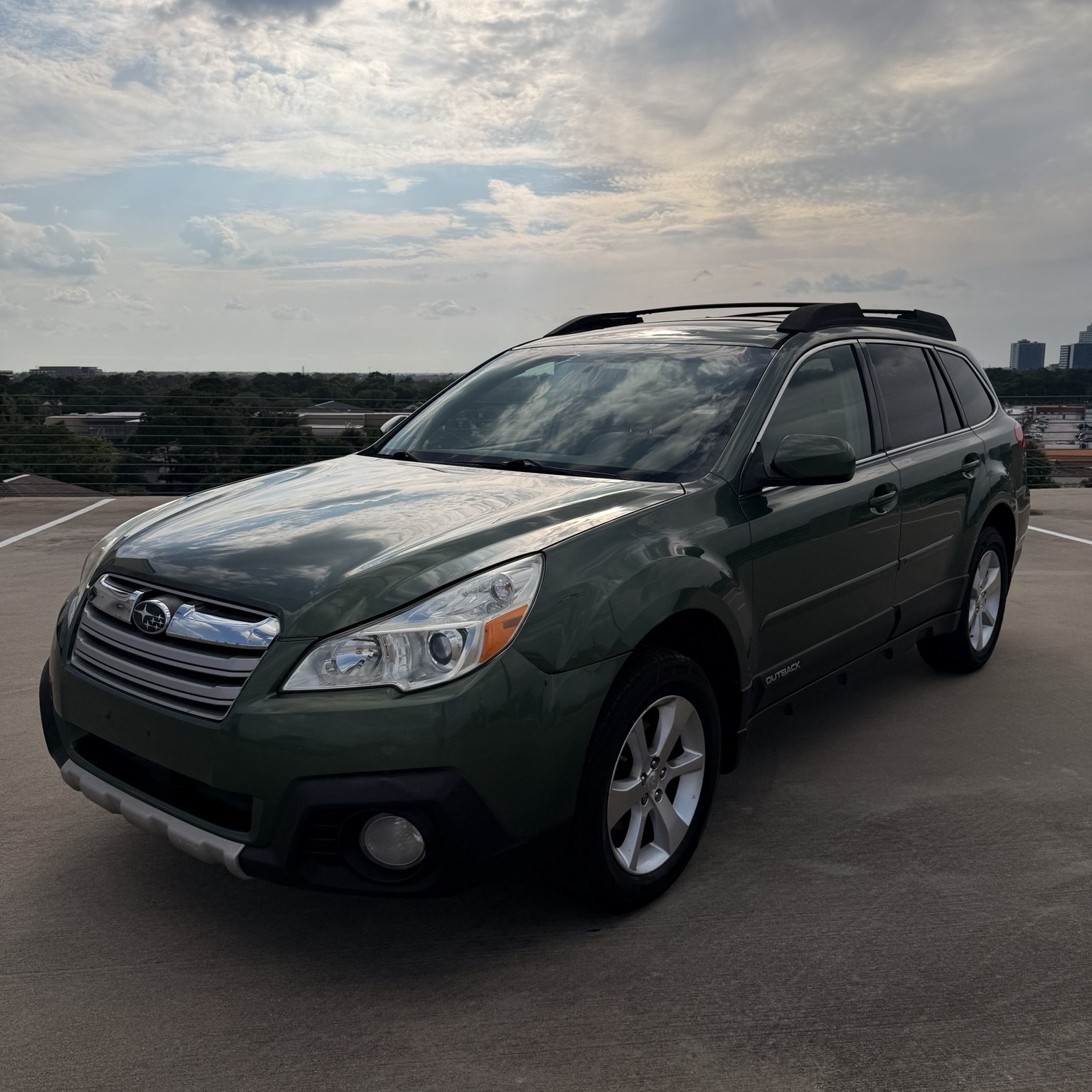 2013 Subaru Outback 2.5i Limited - Photo 2