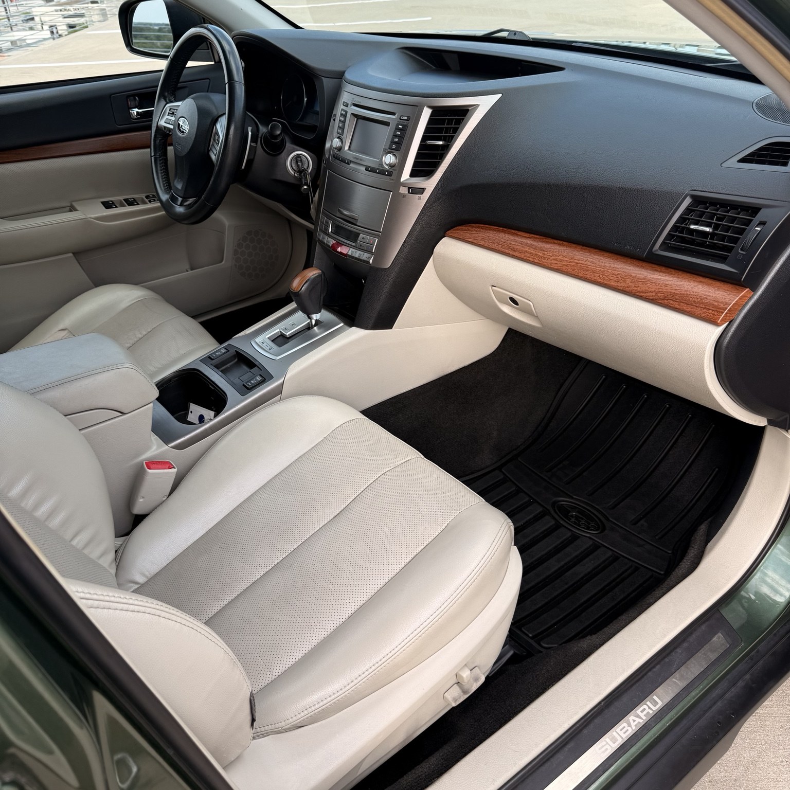 2013 Subaru Outback 2.5i Limited - Photo 5
