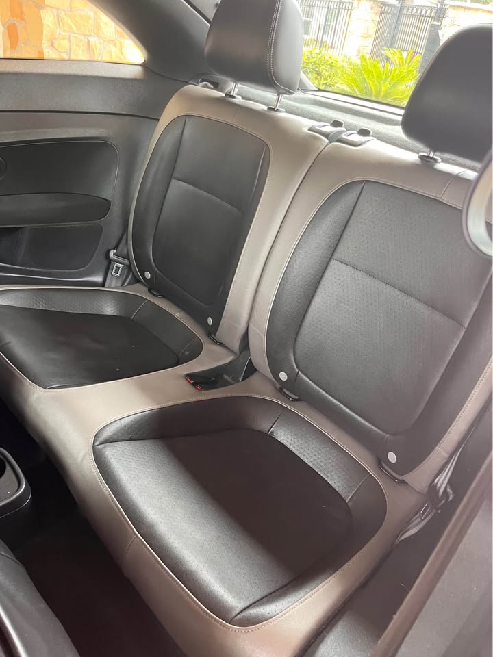 2015 Volkswagen Beetle 1.8T Classic Hatchback 2D - Photo 7