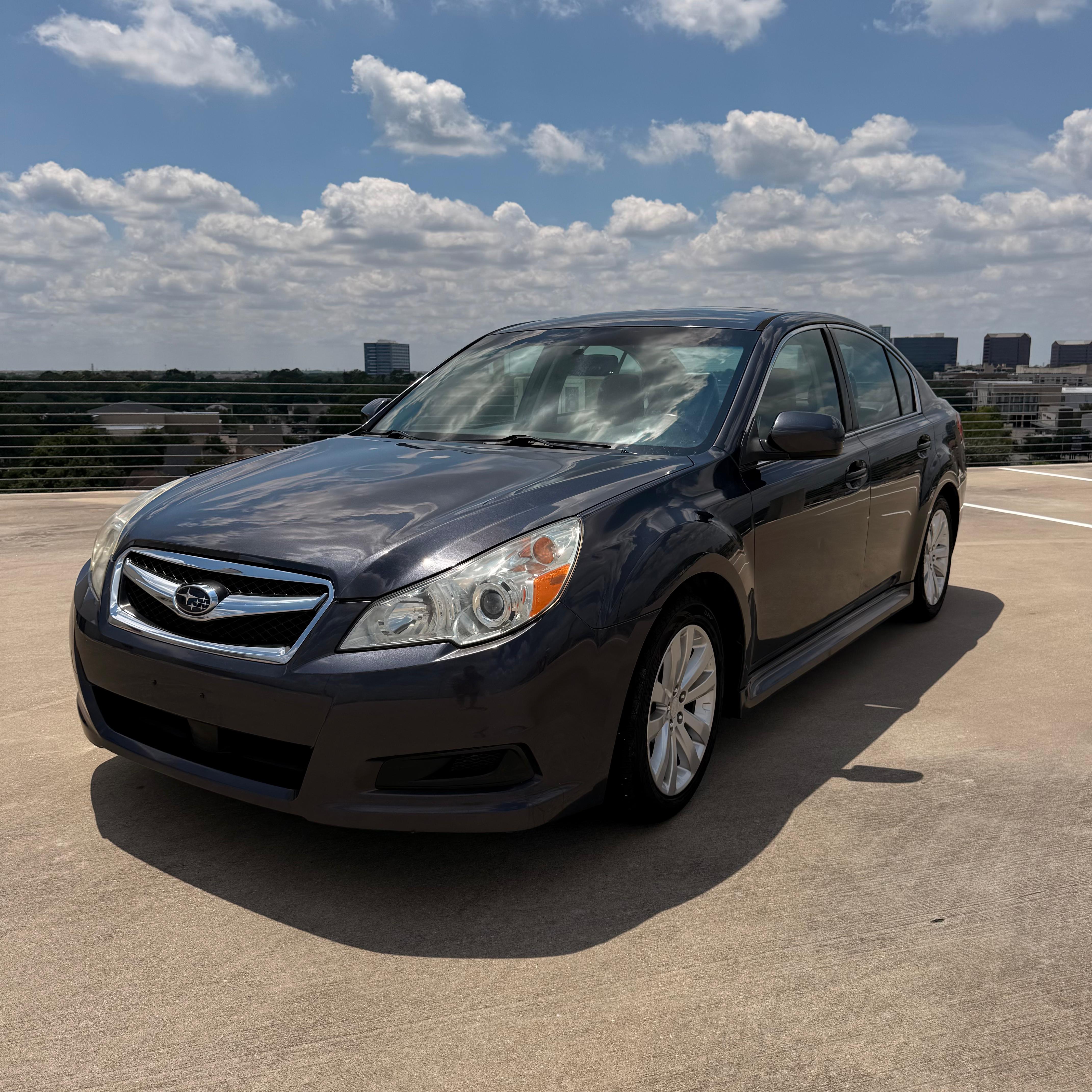 2011 Subaru Legacy 2.5L Limited - Photo 2